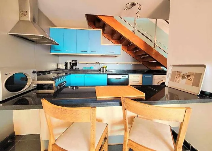 Marluma Marfolin 12. Sun, And Relax.